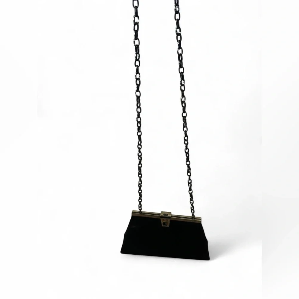 guess black
